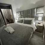 Appartement Chic Et Moderne Au Coeur De La Ville